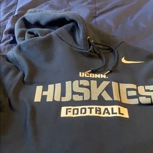 Uconn Huskies Sweatshirt